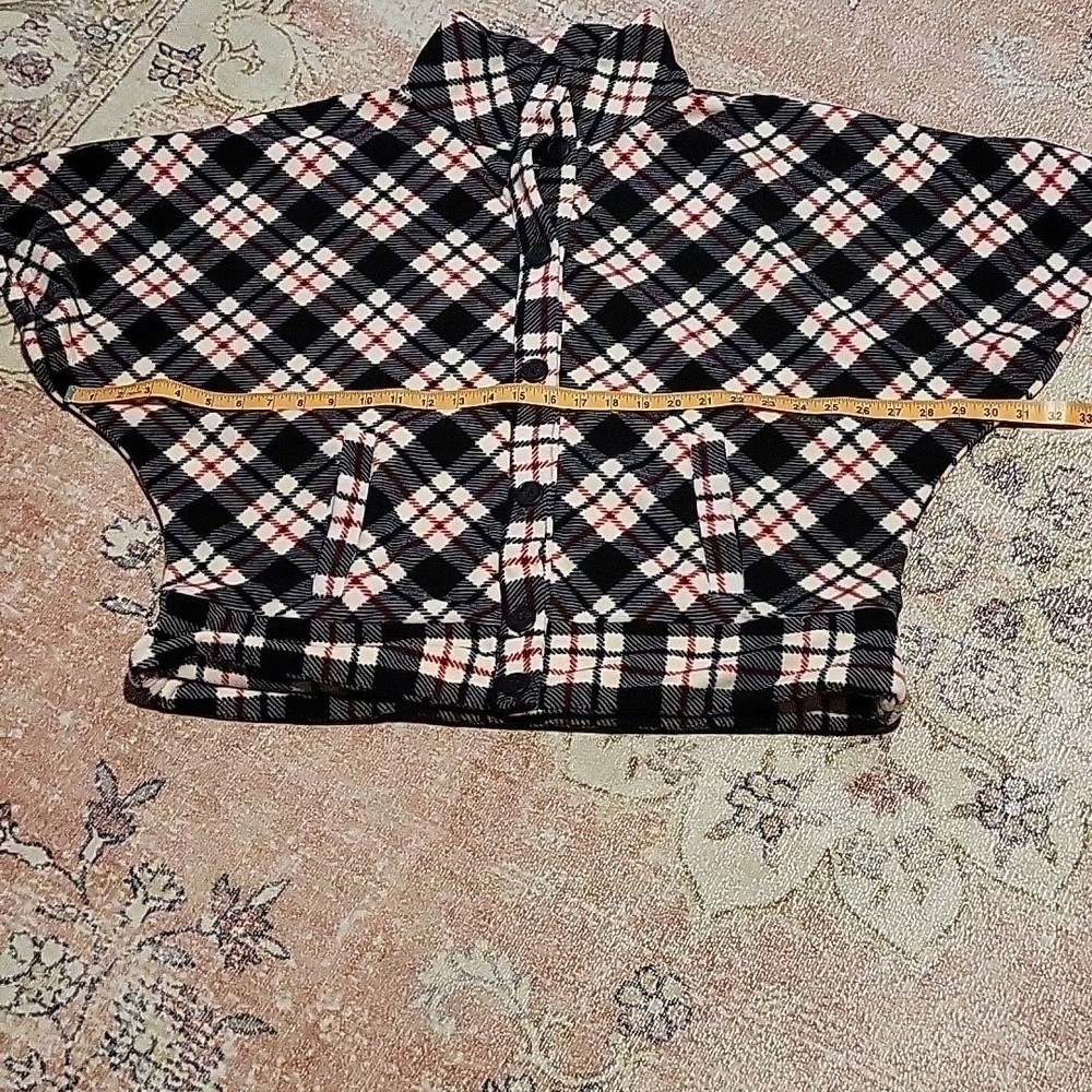 Liz Claiborne Active Plaid Fleece Button-Up Dolman Sleeve Poncho Cape Size XL - Picture 8 of 11
